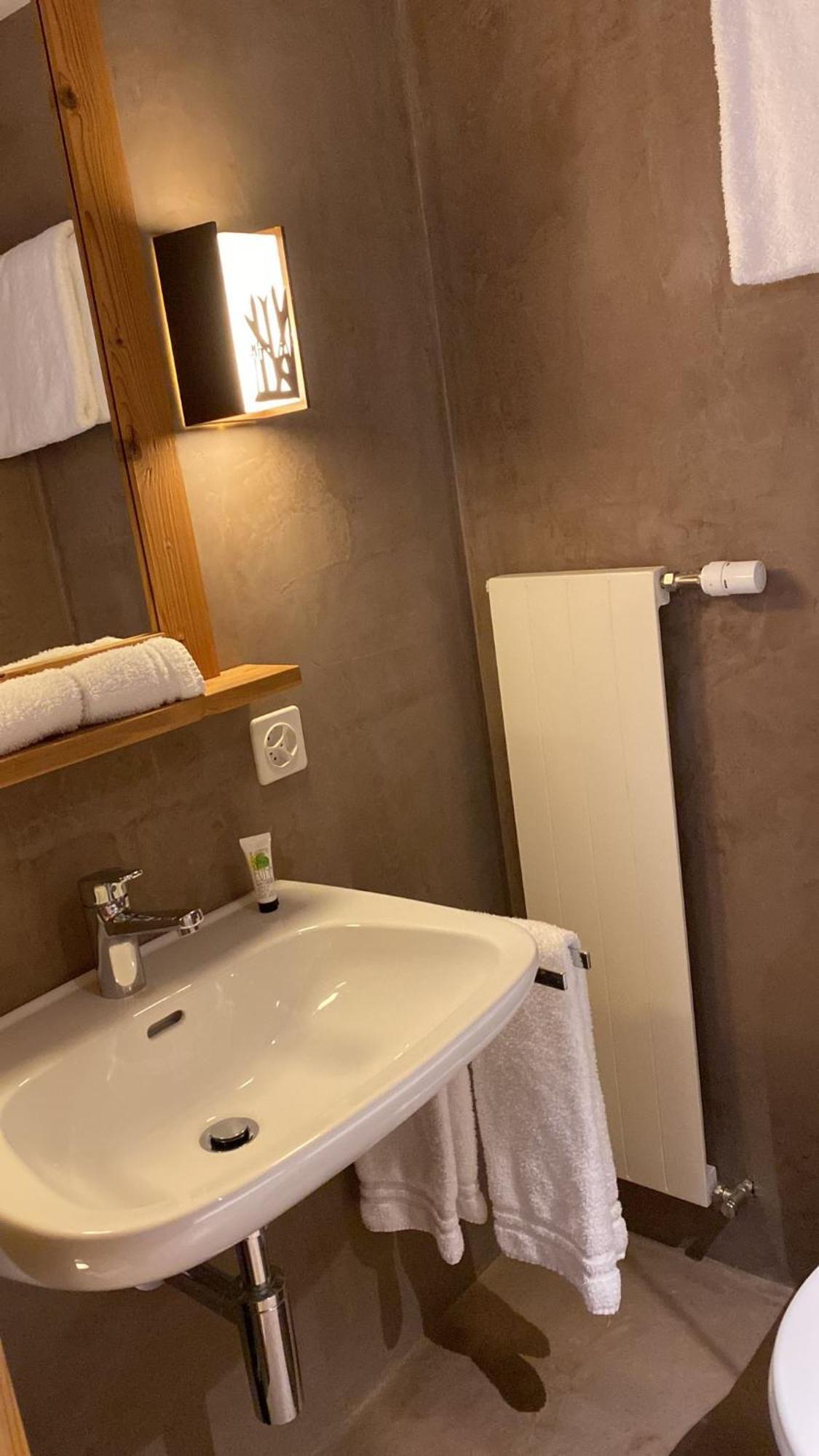 Hotel Sanetsch Gsteig Kültér fotó